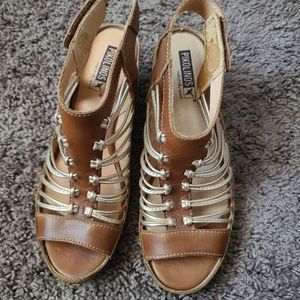 Pikolinos shoes